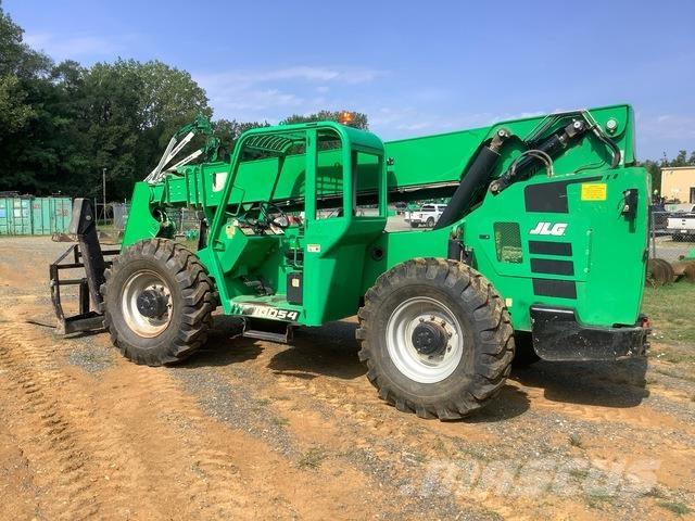 SkyTrak 10054 Chariot télescopique