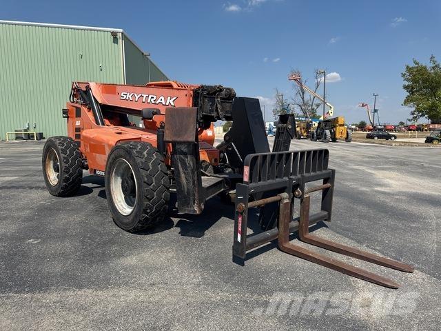 SkyTrak 10054 Chariot télescopique
