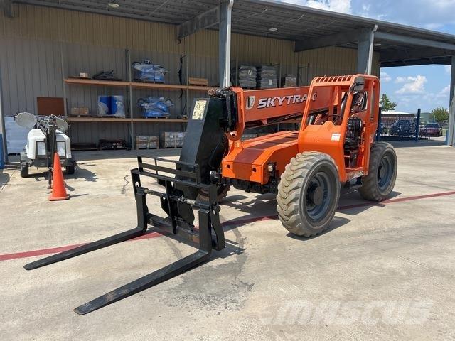 SkyTrak 6042 Chariot télescopique