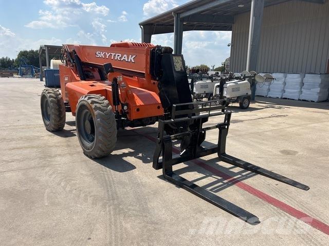 SkyTrak 6042 Chariot télescopique
