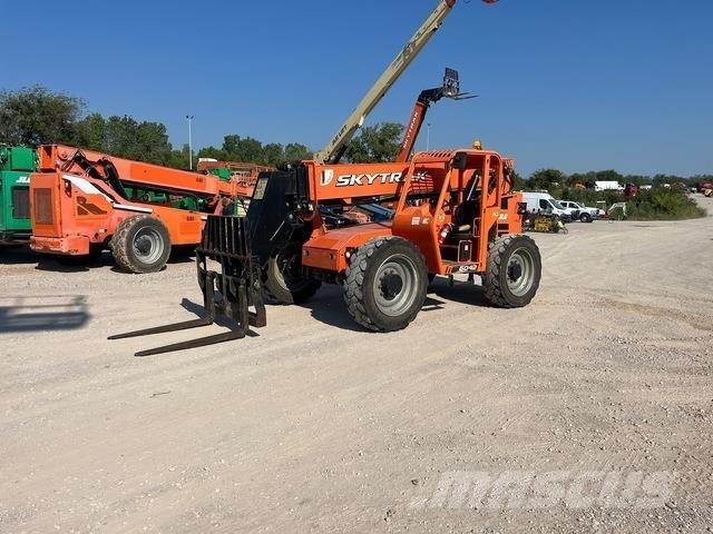 SkyTrak 6042 Chariot télescopique