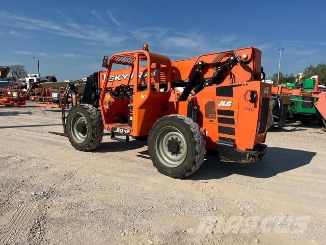 SkyTrak 6042 Chariot télescopique