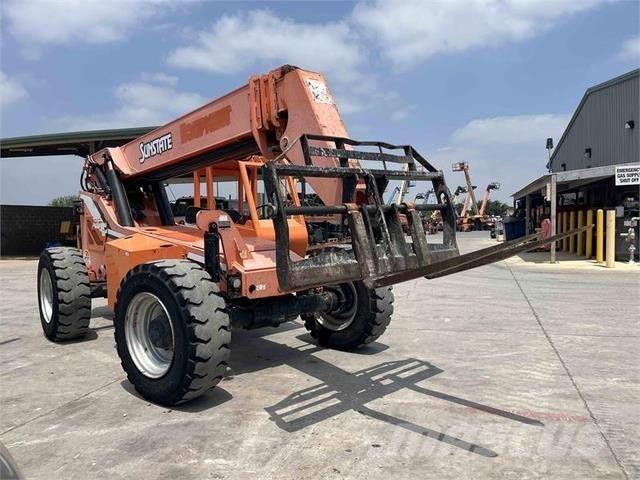 SkyTrak 8042 Chariot télescopique