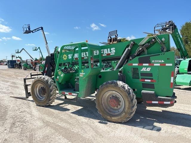 SkyTrak 8042 Chariot télescopique