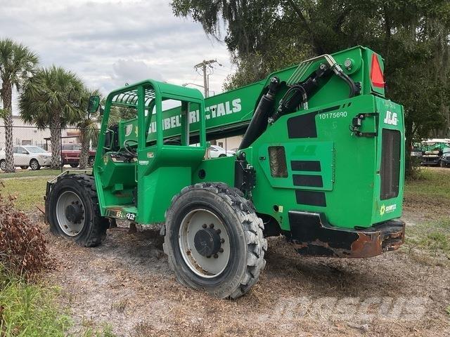 SkyTrak 8042 Chariot télescopique