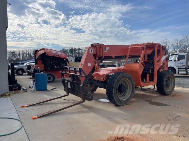 SkyTrak 8042 Chariot télescopique