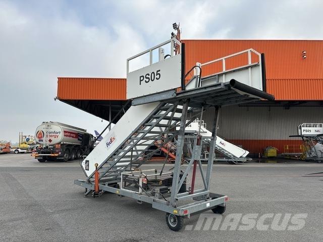 SPS PT-15 Équipements aéroportuaires
