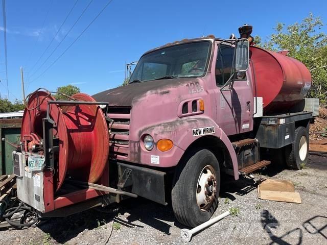 Sterling L7500 Camion aspirateur, Hydrocureur
