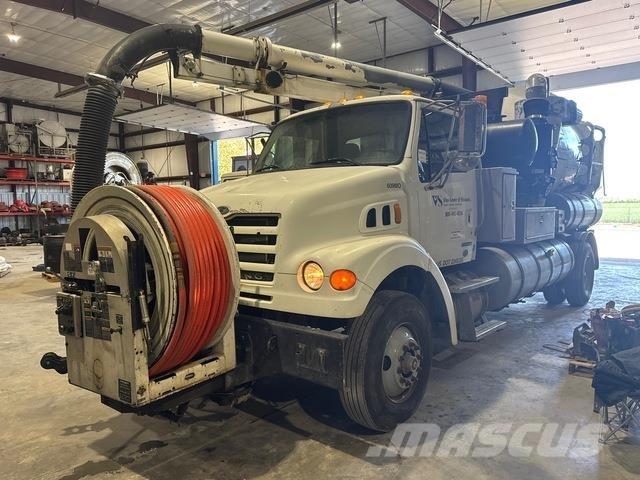 Sterling L7500 Camion aspirateur, Hydrocureur