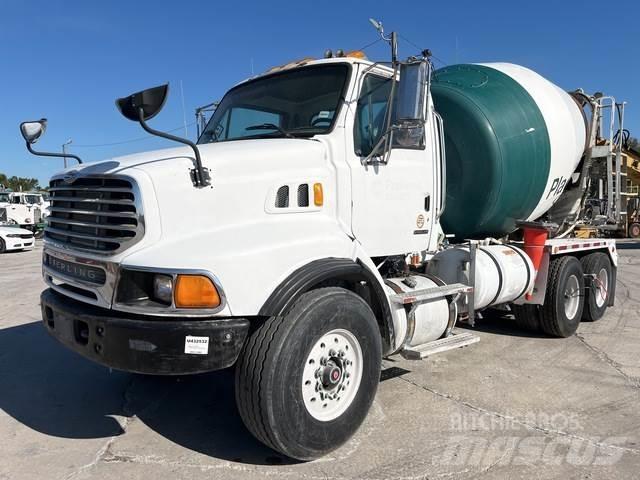 Sterling L9500 Autre camion