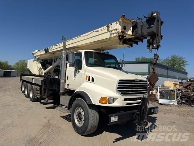 Sterling L9500 Autre camion