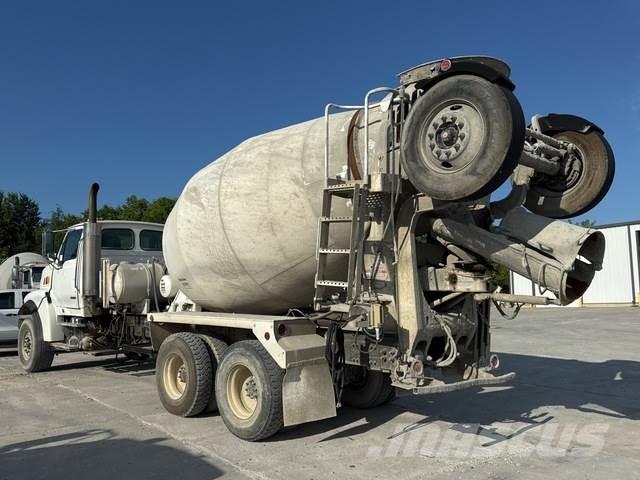Sterling L9500 Autre camion
