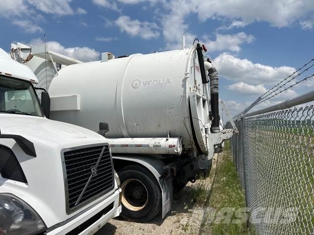 Sterling L9500 Camion aspirateur, Hydrocureur