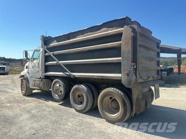 Sterling L9500 Camion benne