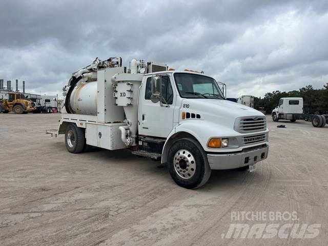 Sterling M7500 Camion aspirateur, Hydrocureur