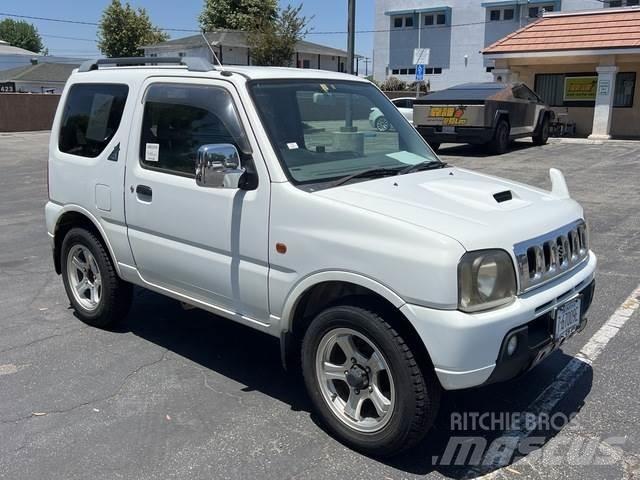 Suzuki Jimmy Voiture