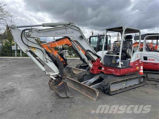 Takeuchi TB260 Pelle sur chenilles
