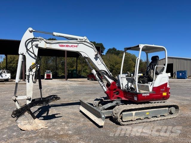 Takeuchi TB260 Pelle sur chenilles