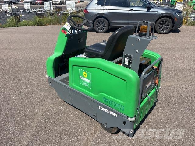 Tennant 6100 Balayeuses d'intérieur