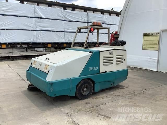 Tennant 800 Balayeuses d'intérieur