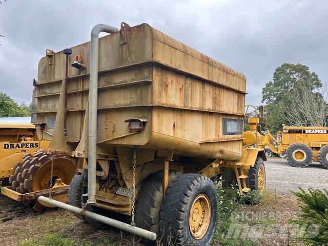 Terex 3303 Camion citerne à eau