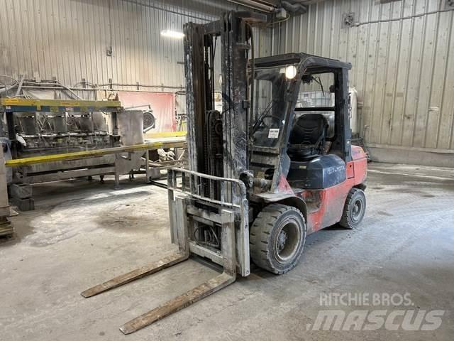Toyota 7FGU32 Construction - Autres