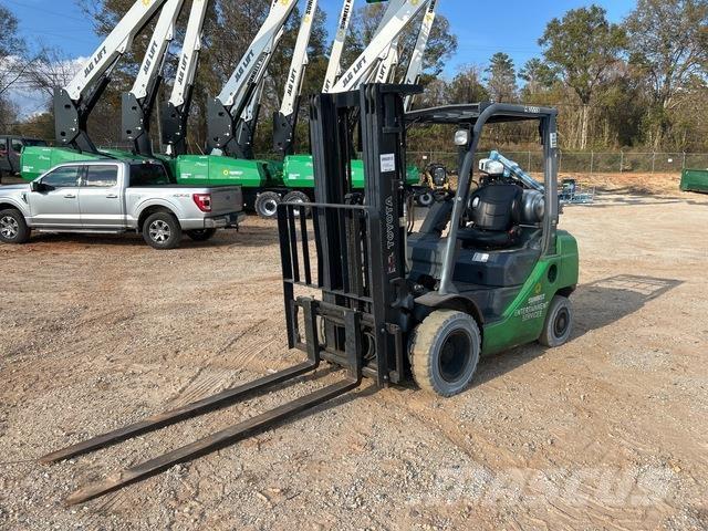 Toyota 8FGU25 Autres Chariots élévateurs