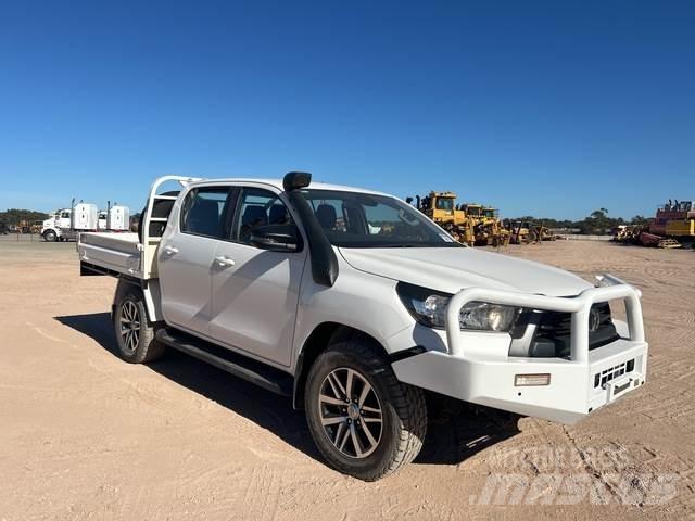 Toyota Hilux Utilitaire benne