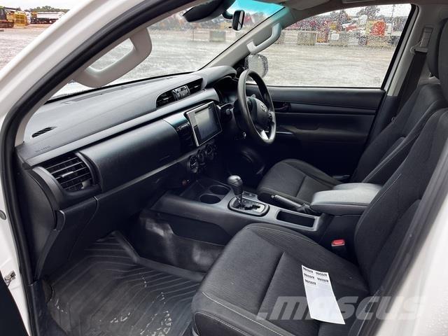 Toyota Hilux Autre fourgon / utilitaire