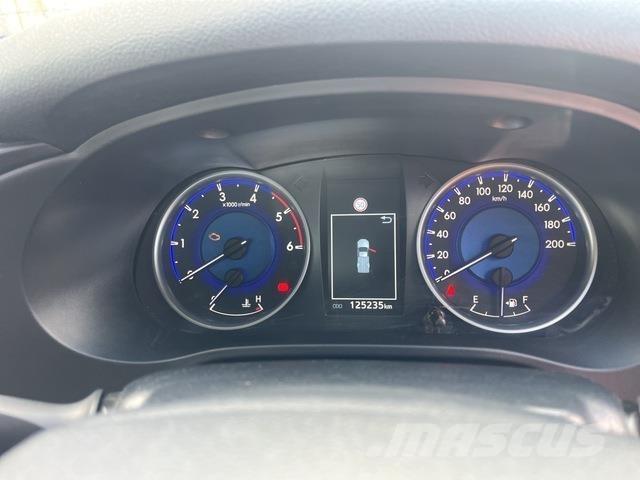 Toyota HiLux Autre fourgon / utilitaire
