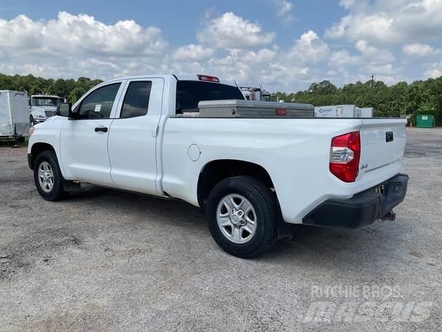 Toyota Tundra Autre fourgon / utilitaire