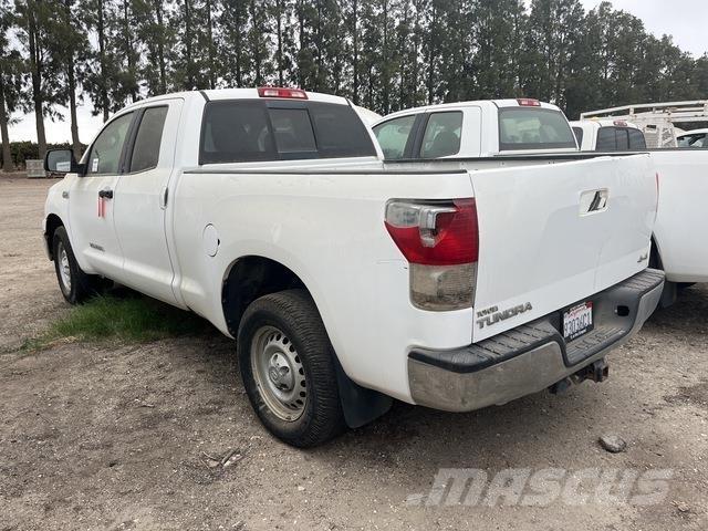 Toyota Tundra Autre fourgon / utilitaire
