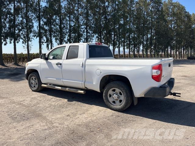 Toyota Tundra Autre fourgon / utilitaire