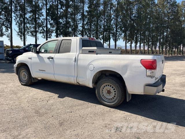Toyota Tundra Autre fourgon / utilitaire