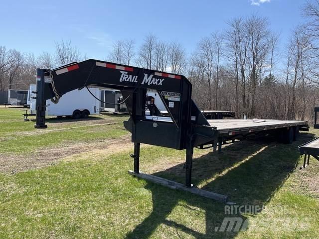 TrailMaxx  Remorque porte engin
