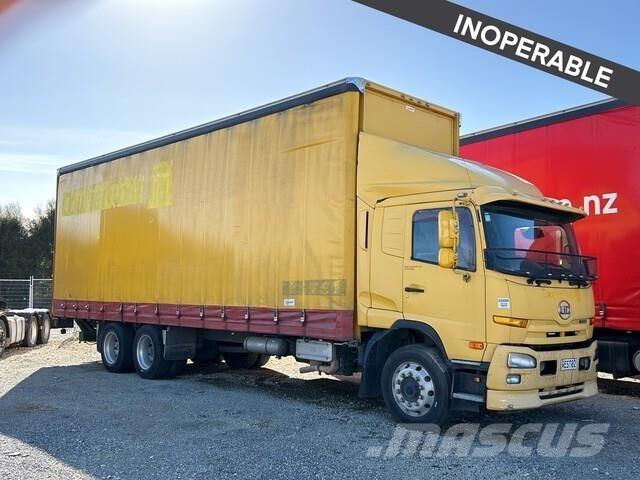 UD PK 17.280 Camion à rideaux coulissants (PLSC)