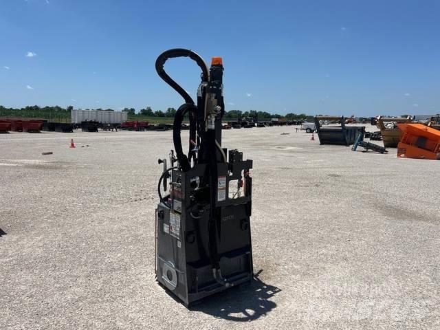  Utilicor MC450 Construction - Autres