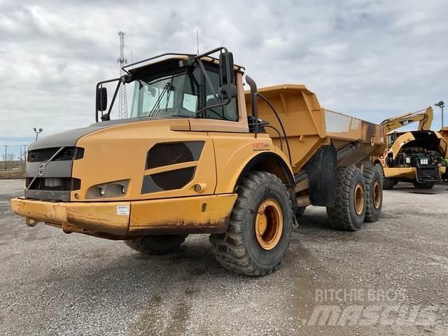 Volvo A25F Tombereau articulé