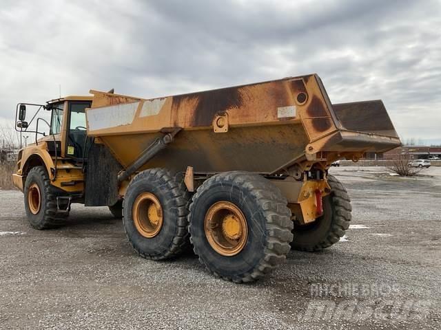 Volvo A25F Tombereau articulé