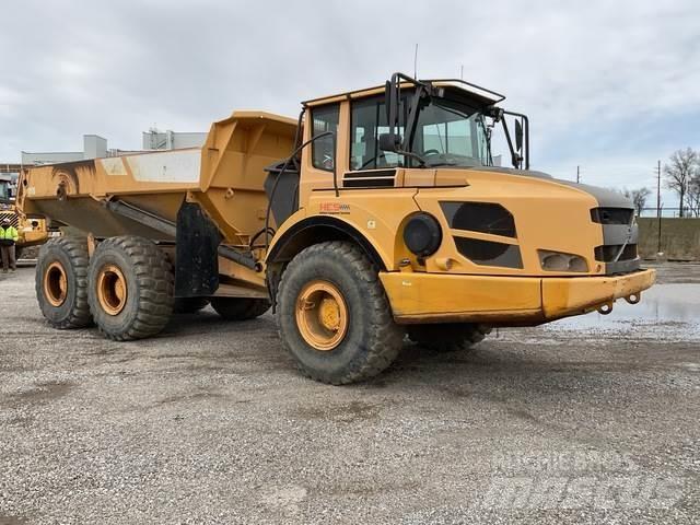 Volvo A25F Tombereau articulé