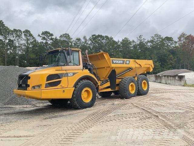 Volvo A25F Tombereau articulé