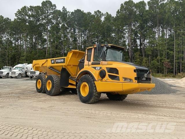 Volvo A25F Tombereau articulé