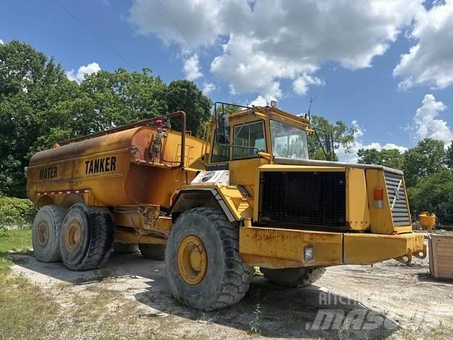 Volvo A35C Camion citerne à eau