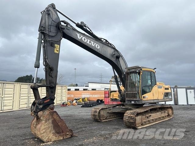 Volvo EC220DL Pelle sur chenilles