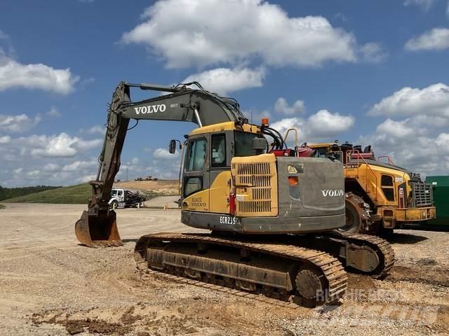 Volvo ECR235CL Pelle sur chenilles
