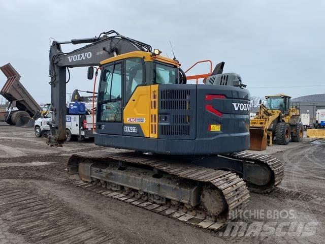 Volvo ECR235EL Pelle sur chenilles
