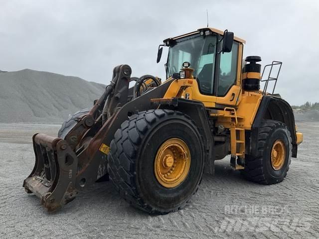 Volvo L180F Chargeuse sur pneus