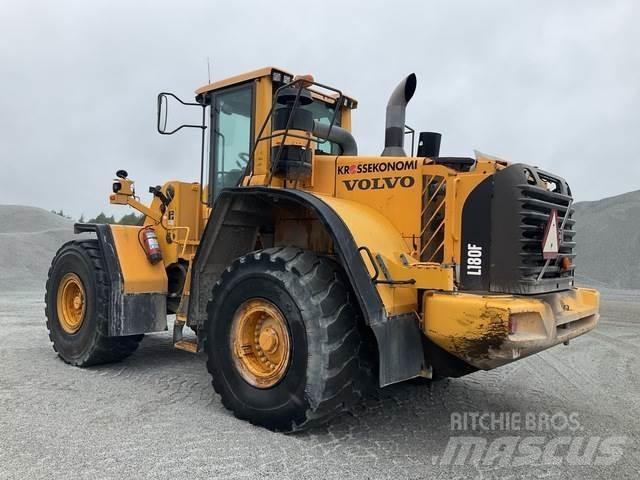 Volvo L180F Chargeuse sur pneus