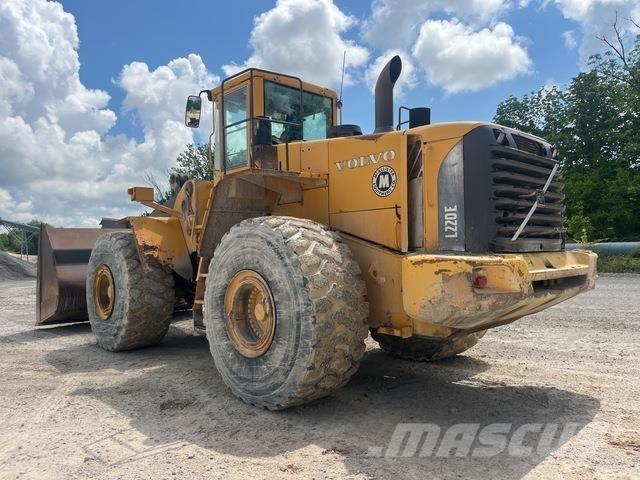 Volvo L220E Chargeuse sur pneus