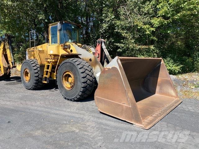 Volvo L220E Chargeuse sur pneus